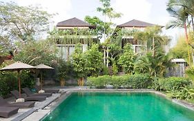 Aqua Octaviana Bali Villa